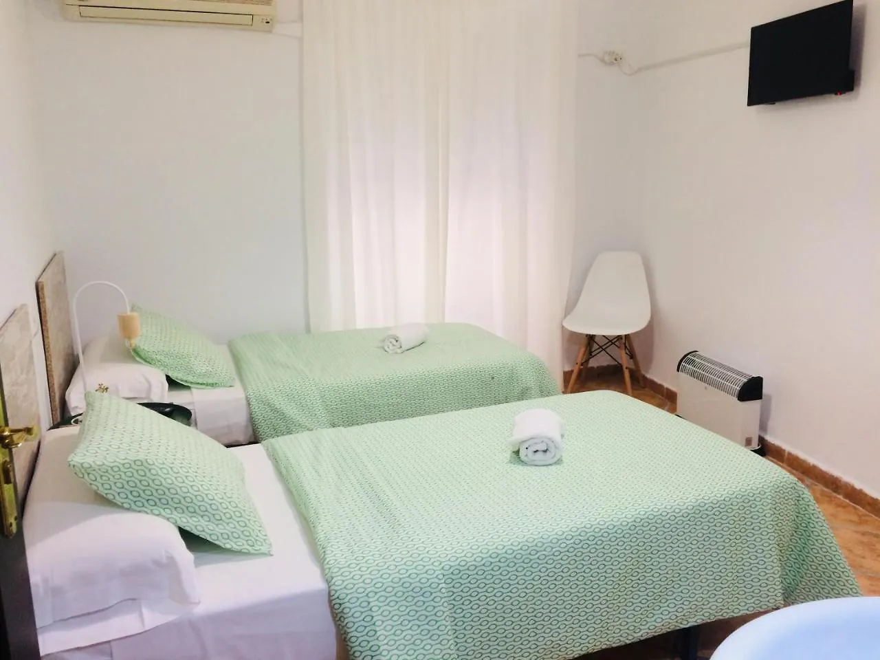 Pension La Cantarera 2*, Cadiz